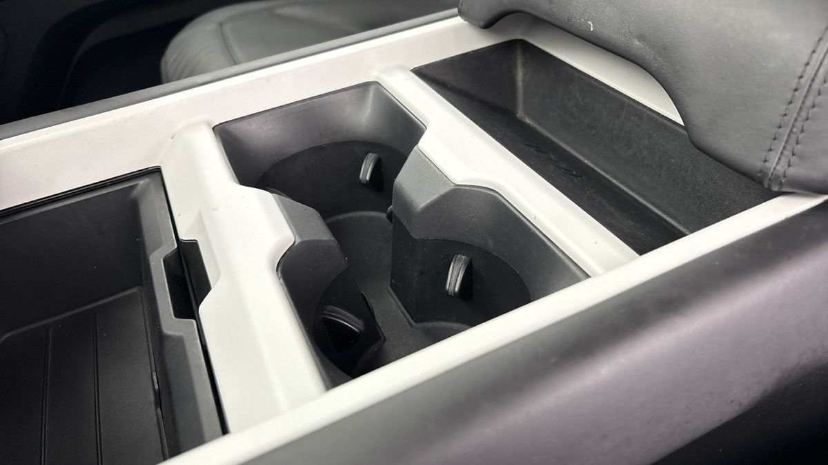 Used Land Rover Defender 2025 for sale - 77201049: Photo 8