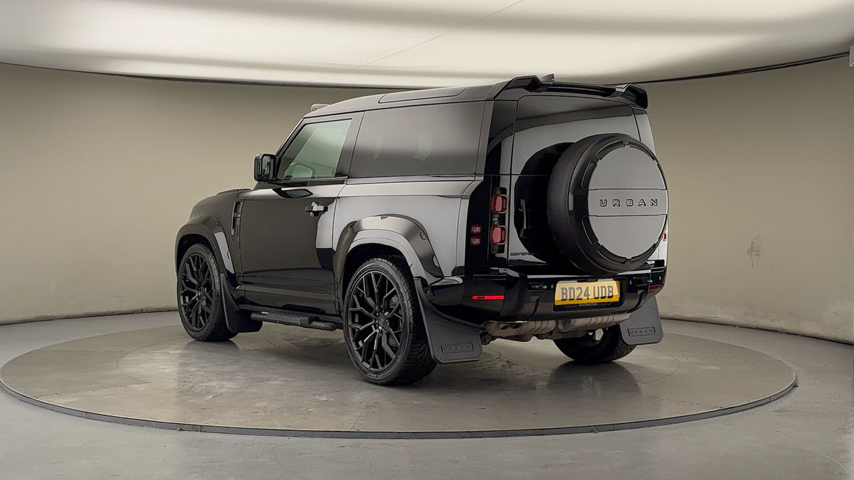 Used Land Rover Defender 90 2024 for sale - 76863664: Photo 2