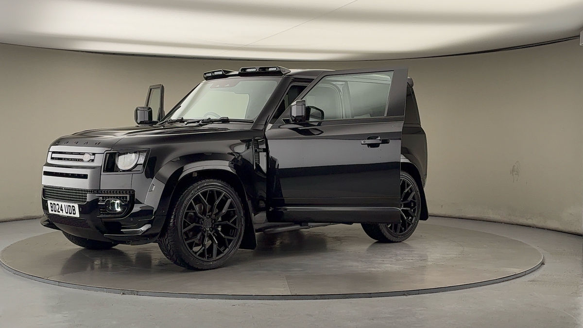 Used Land Rover Defender 90 2024 for sale - 76863664: Photo 22