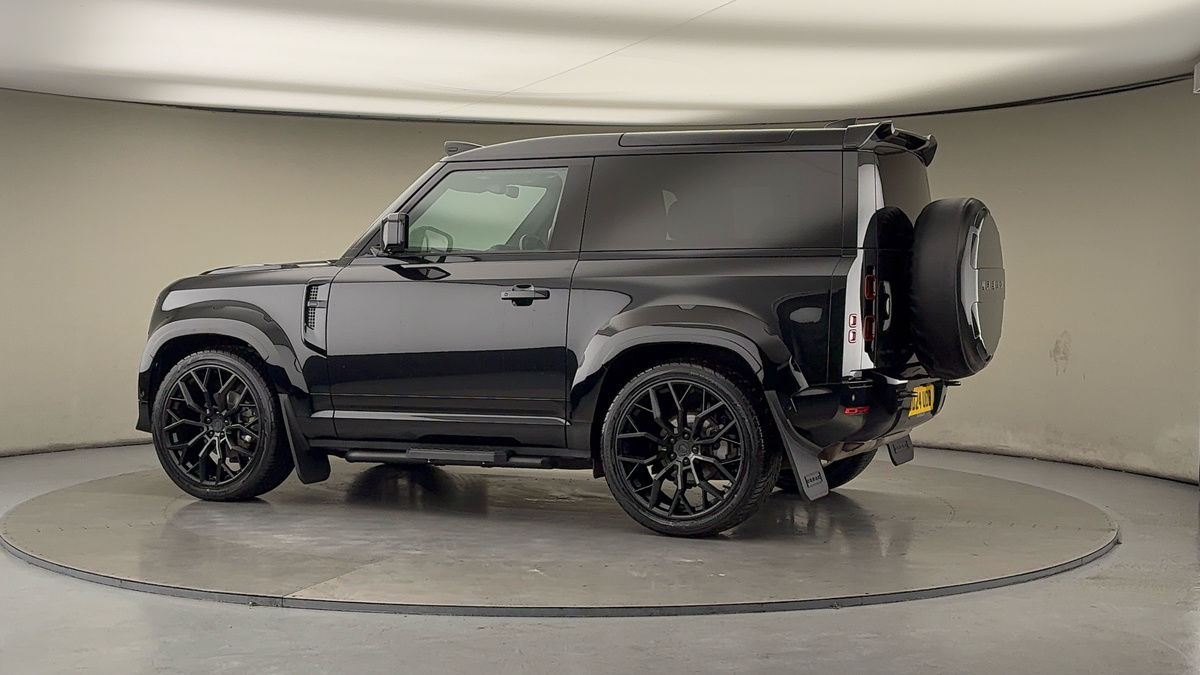 Used Land Rover Defender 90 2024 for sale - 76863664: Photo 31