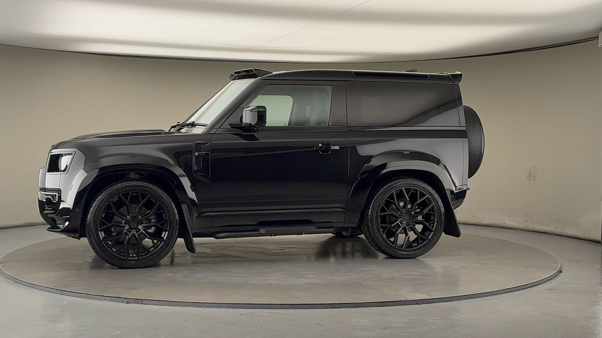 Used Land Rover Defender 90 2024 for sale - 76863664: Photo 33