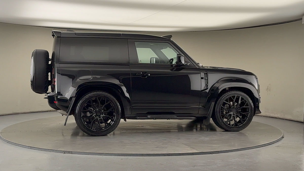 Used Land Rover Defender 90 2024 for sale - 76863664: Photo 42