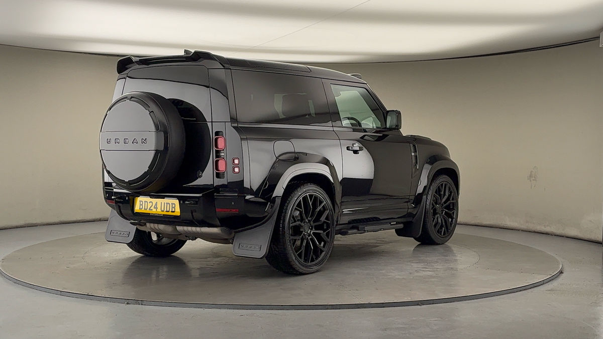 Used Land Rover Defender 90 2024 for sale - 76863664: Photo 44