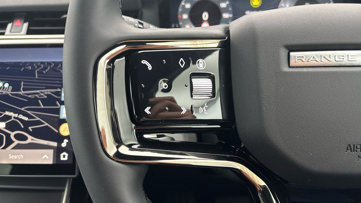Used Land Rover Range Rover Evoque 2025 for sale - 77937574: Photo 13