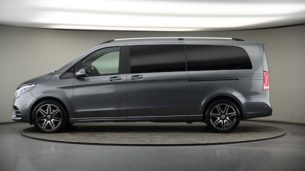 Used Mercedes-Benz V-Class 2023 for sale - 75123380: Photo 19