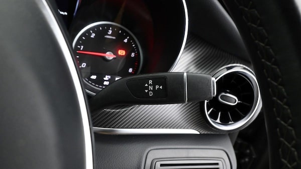 Used Mercedes-Benz V-Class 2023 for sale - 75123380: Photo 2
