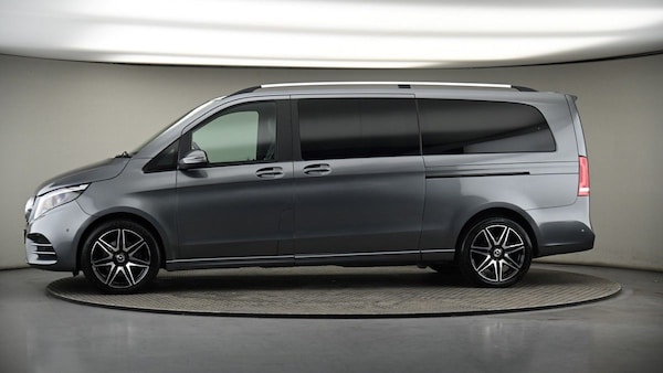 Used Mercedes-Benz V-Class 2023 for sale - 75123380: Photo 35