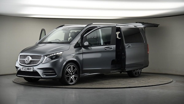 Used Mercedes-Benz V-Class 2023 for sale - 75123380: Photo 48