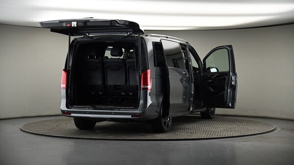 Used Mercedes-Benz V-Class 2023 for sale - 75123380: Photo 55