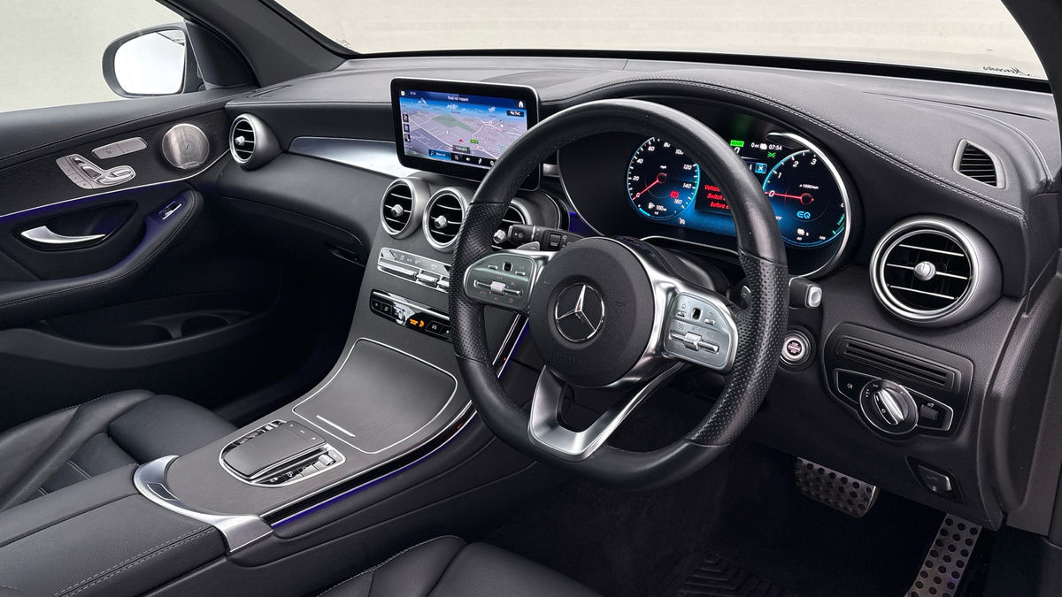 Used Mercedes-Benz GLC 2021 for sale - 76784701: Photo 5