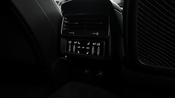 Used Audi RS Q8 2023 for sale - 76323899: Photo 33