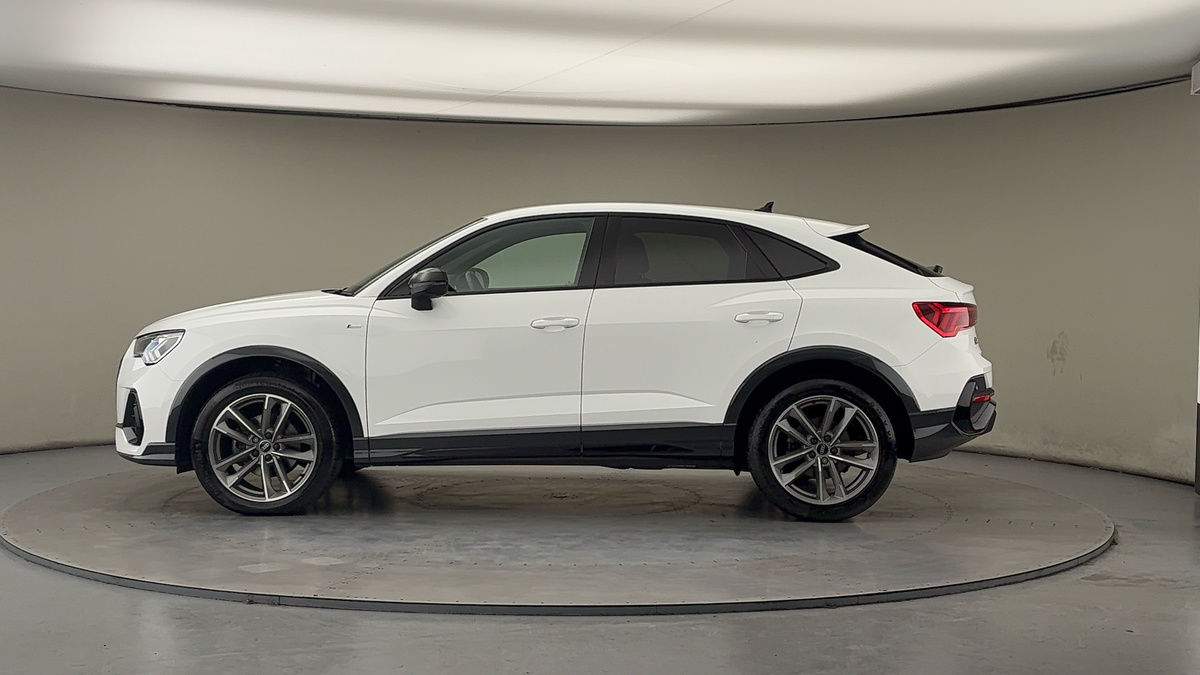 Used Audi Q3 2022 for sale - 77681547: Photo 15