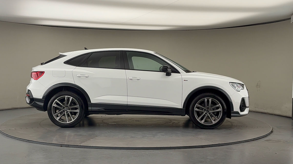 Used Audi Q3 2022 for sale - 77681547: Photo 16