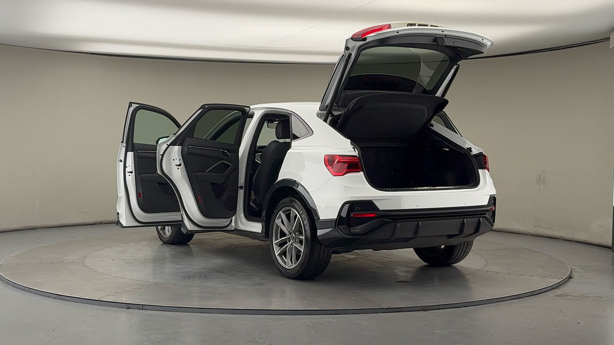 Used Audi Q3 2022 for sale - 77681547: Photo 23