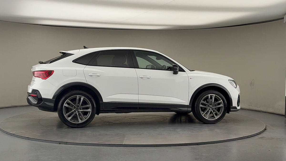 Used Audi Q3 2022 for sale - 77681547: Photo 37