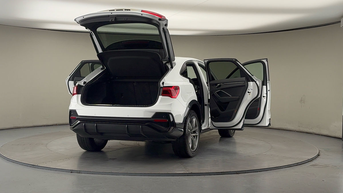 Used Audi Q3 2022 for sale - 77681547: Photo 59