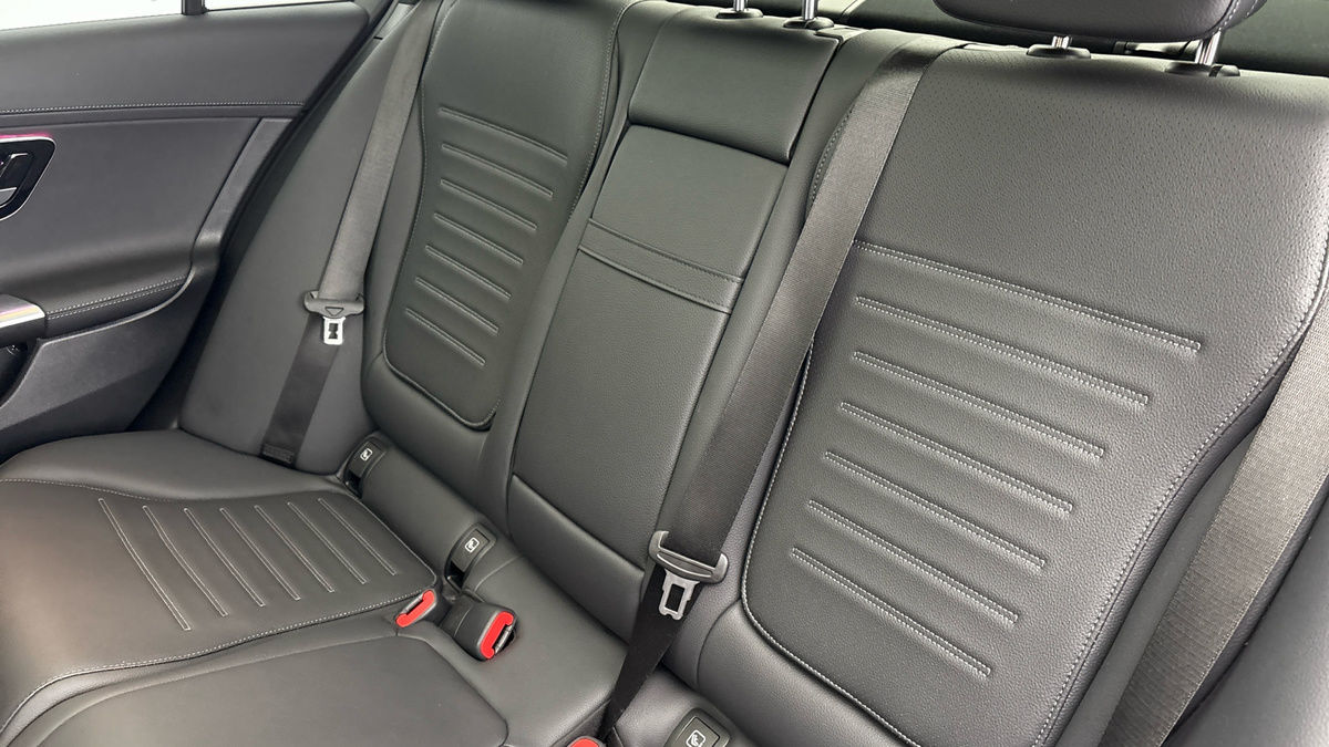 Used Mercedes-Benz C Class 2024 for sale - 78213243: Photo 8