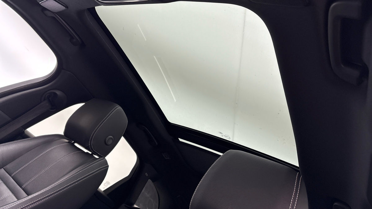 Used Land Rover Range Rover Velar 2022 for sale - 76863676: Photo 6