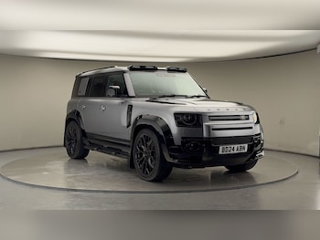 Used Land Rover Defender 110 2024 for sale - 76520963: Photo