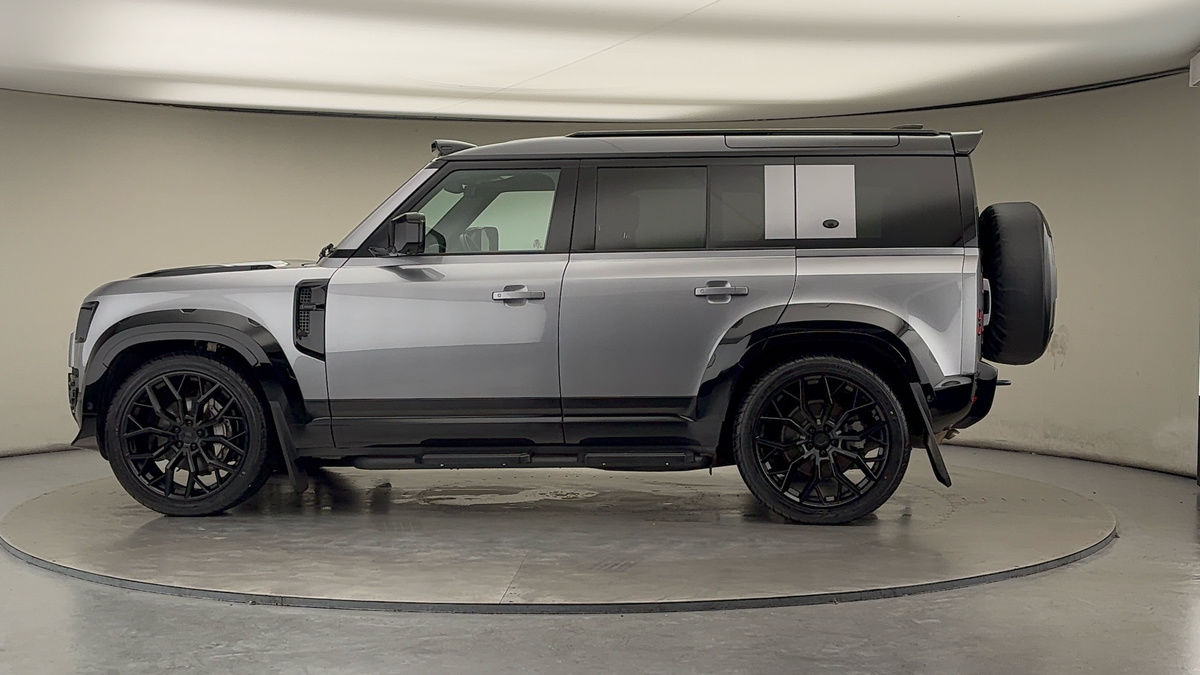 Used Land Rover Defender 110 2024 for sale - 76520963: Photo 34