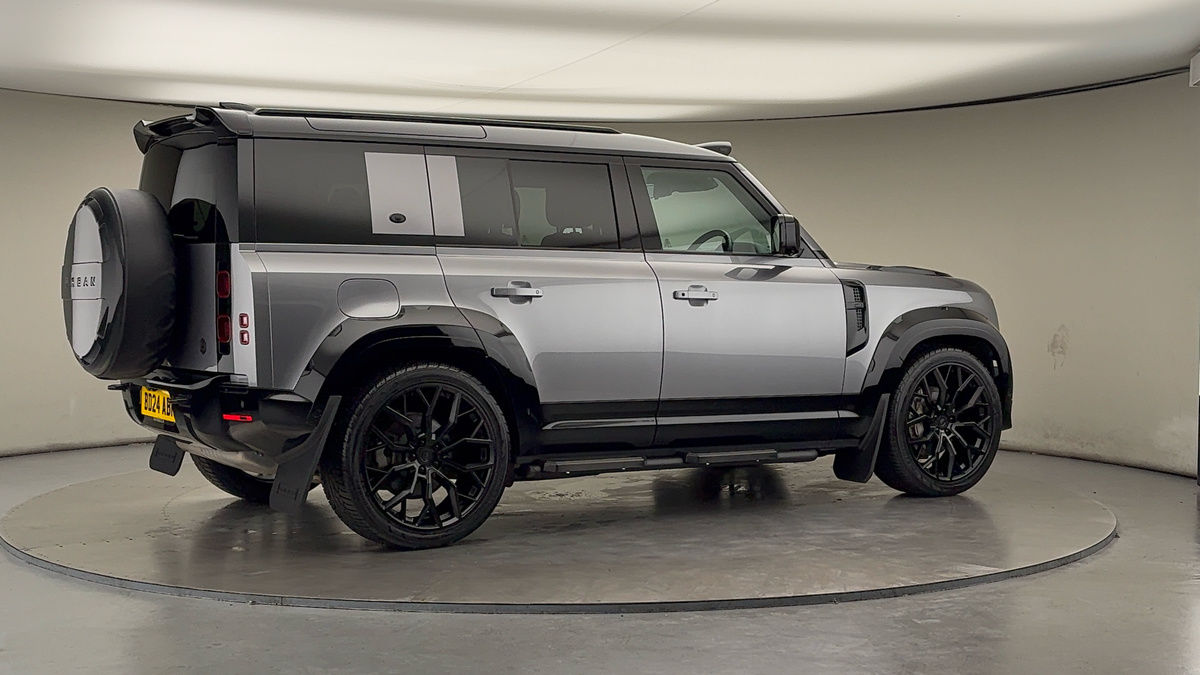 Used Land Rover Defender 110 2024 for sale - 76520963: Photo 45