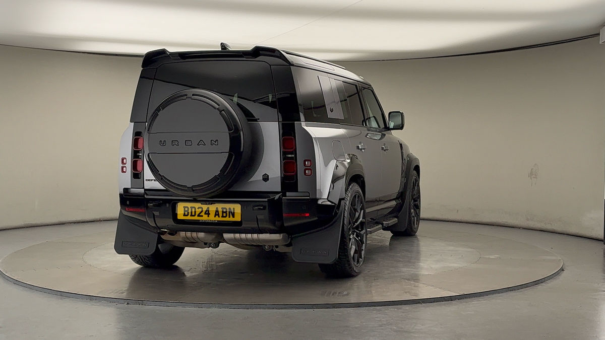 Used Land Rover Defender 110 2024 for sale - 76520963: Photo 47