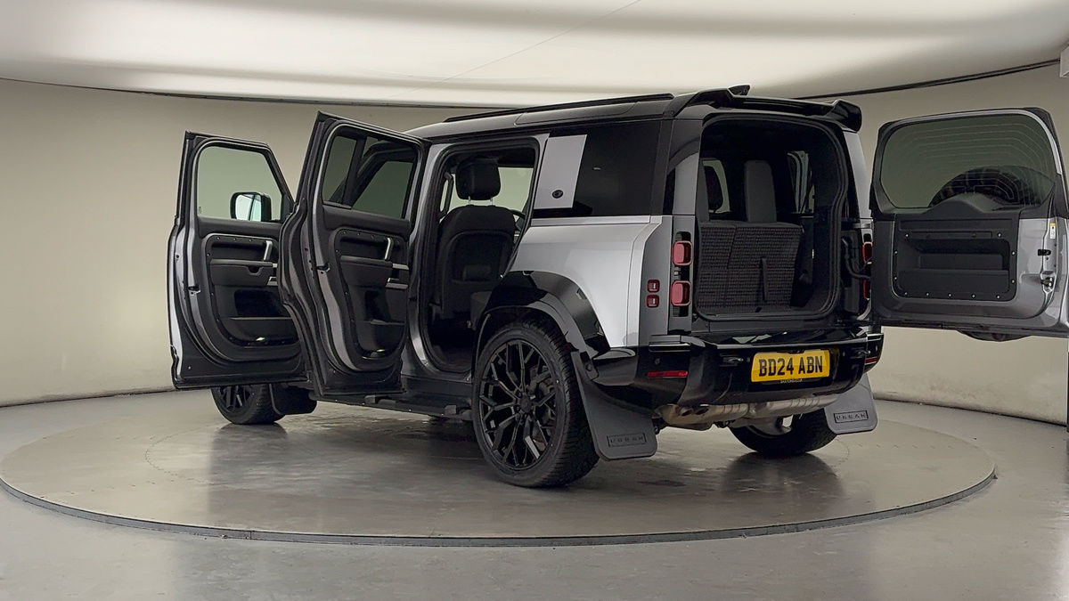 Used Land Rover Defender 110 2024 for sale - 76520963: Photo 50