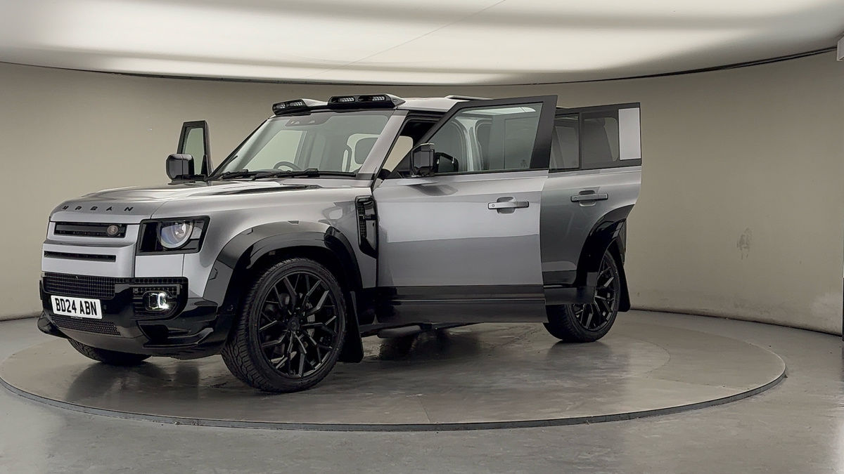 Used Land Rover Defender 110 2024 for sale - 76520963: Photo 56