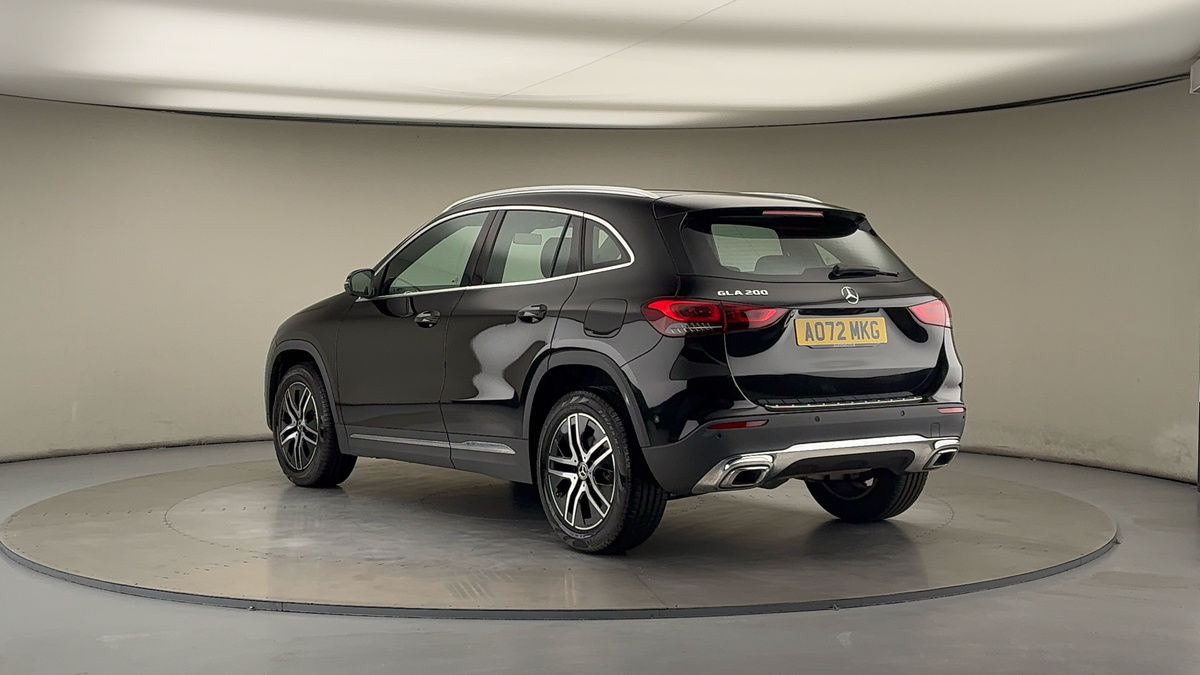 Used Mercedes-Benz GLA 2022 for sale - 76267797: Photo 2