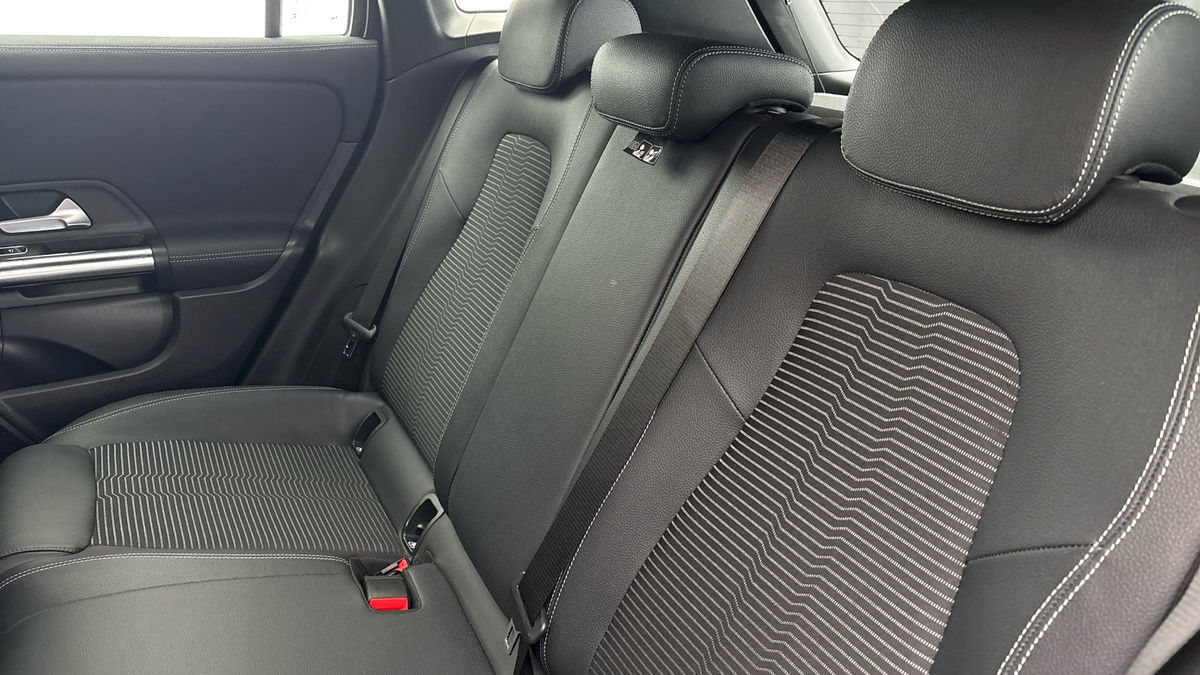 Used Mercedes-Benz GLA 2022 for sale - 76267797: Photo 8