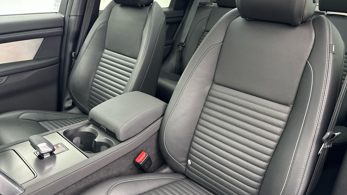Used Land Rover Discovery Sport 2024 for sale - 77821837: Photo 7