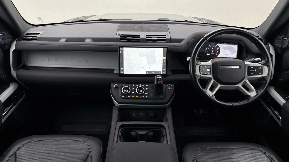 Used Land Rover Defender 110 2021 for sale - 76133299: Photo 12