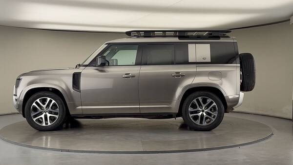 Used Land Rover Defender 110 2021 for sale - 76133299: Photo 15