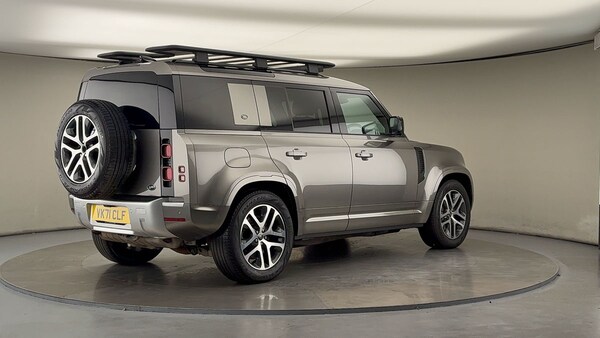 Used Land Rover Defender 110 2021 for sale - 76133299: Photo 21
