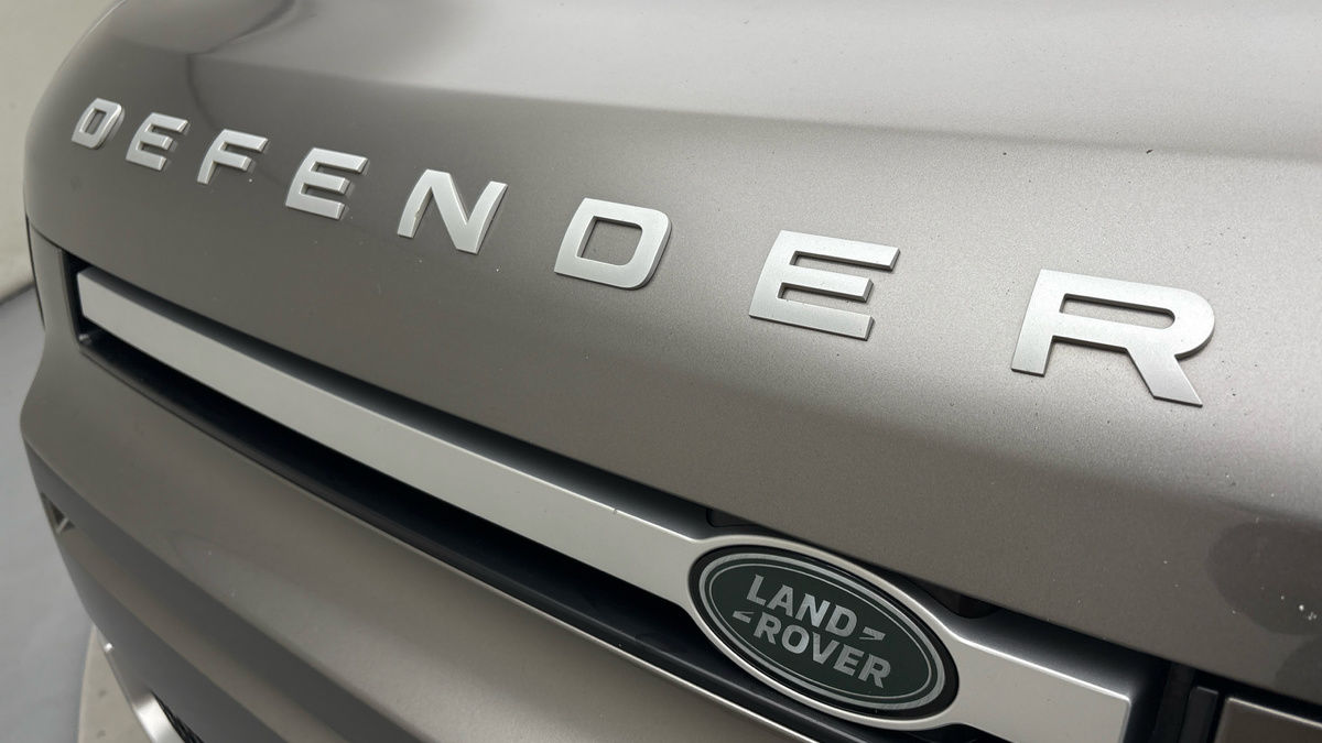 Used Land Rover Defender 110 2021 for sale - 76133299: Photo 24