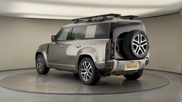 Used Land Rover Defender 110 2021 for sale - 76133299: Photo 2