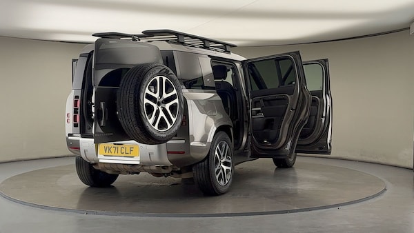 Used Land Rover Defender 110 2021 for sale - 76133299: Photo 59