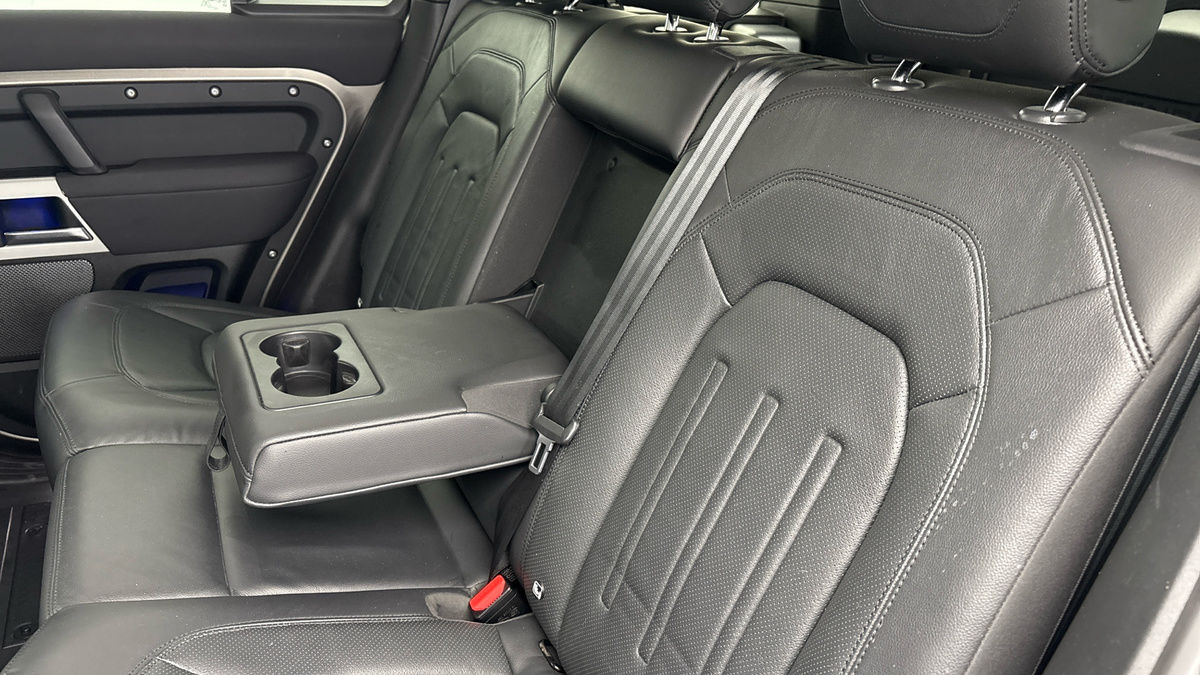 Used Land Rover Defender 110 2021 for sale - 76133299: Photo 9