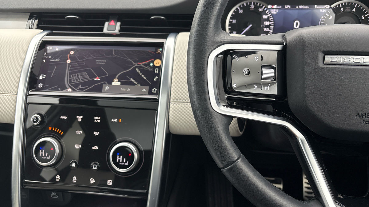 Used Land Rover Discovery Sport 2023 for sale - 76387091: Photo 13