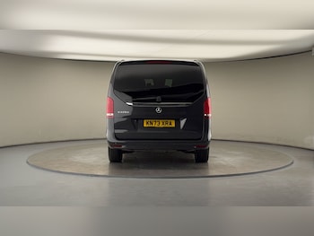Used Mercedes-Benz V-Class 2023 for sale - 78833387: Photo