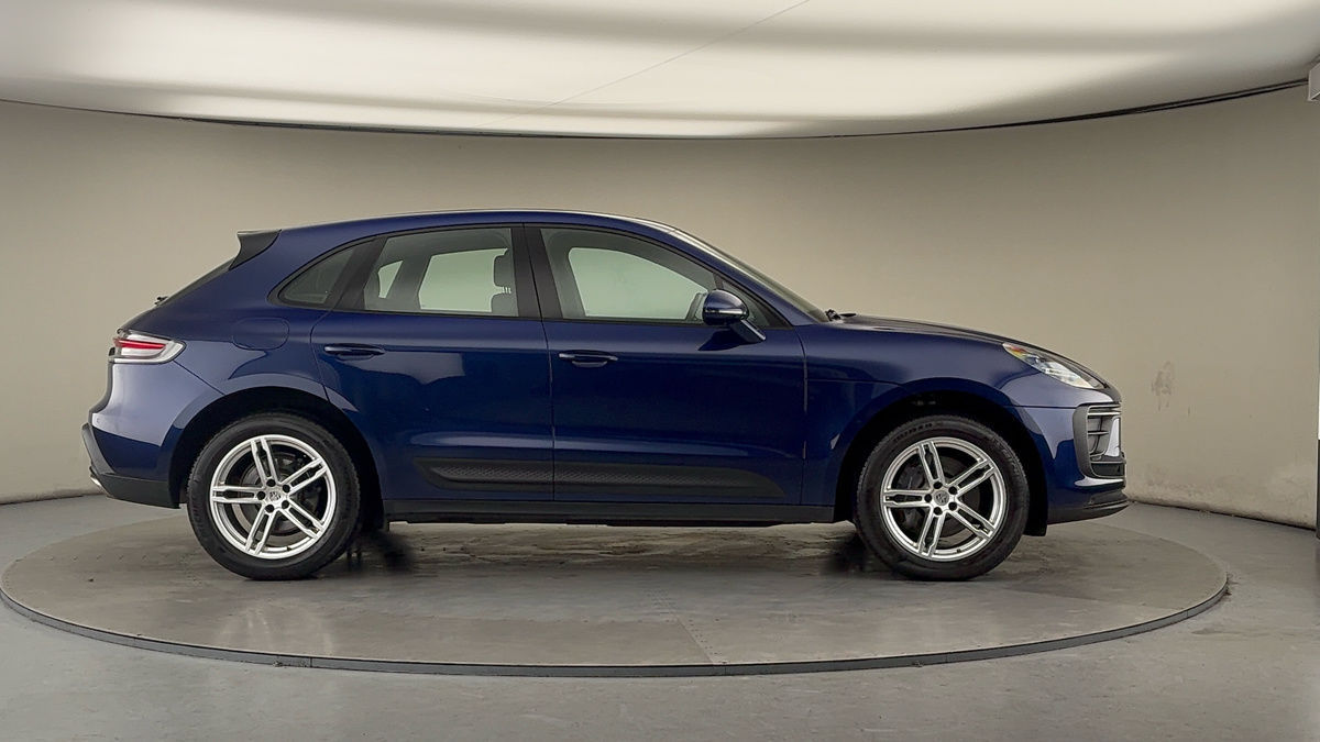 Used Porsche Macan 2021 for sale - 77288790: Photo 16