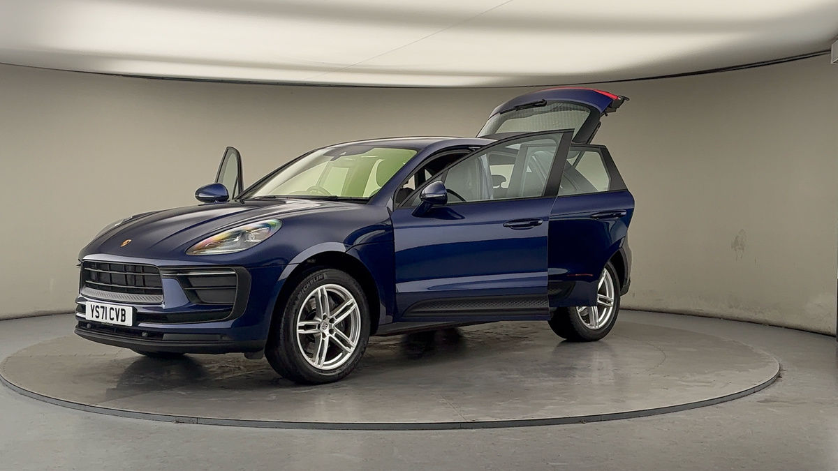 Used Porsche Macan 2021 for sale - 77288790: Photo 22