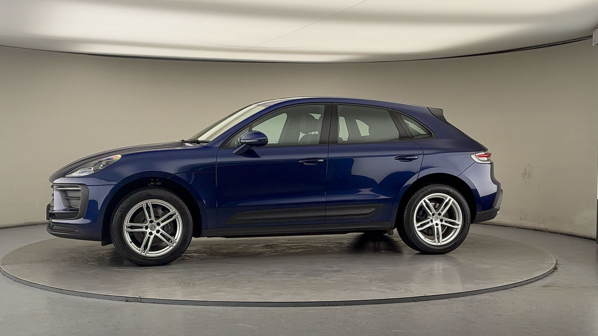 Used Porsche Macan 2021 for sale - 77288790: Photo 29