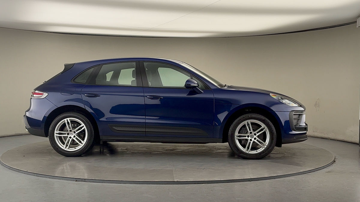 Used Porsche Macan 2021 for sale - 77288790: Photo 37