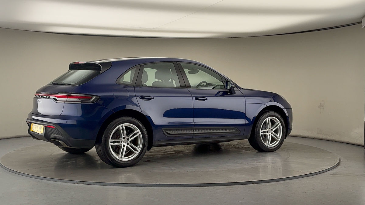 Used Porsche Macan 2021 for sale - 77288790: Photo 39