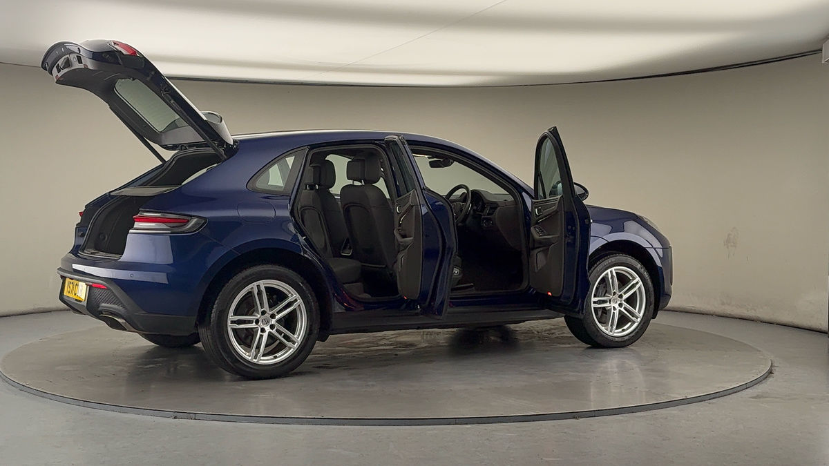 Used Porsche Macan 2021 for sale - 77288790: Photo 58