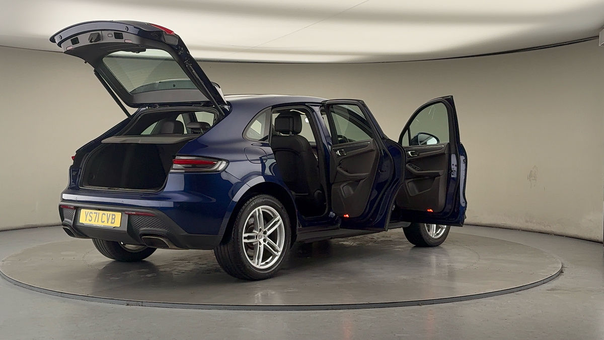 Used Porsche Macan 2021 for sale - 77288790: Photo 59