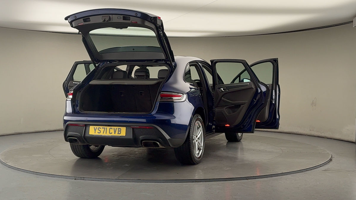 Used Porsche Macan 2021 for sale - 77288790: Photo 60