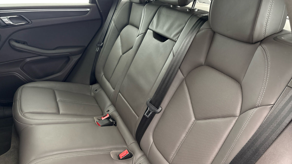 Used Porsche Macan 2021 for sale - 77288790: Photo 8