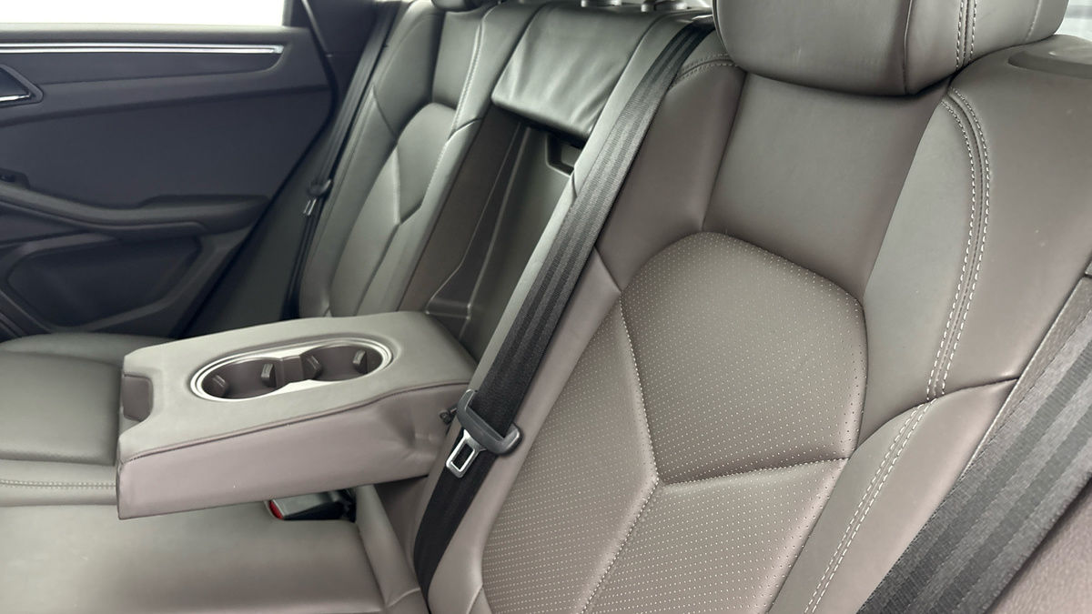 Used Porsche Macan 2021 for sale - 77288790: Photo 9